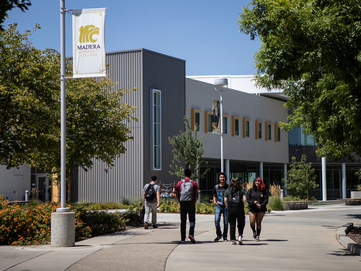 Want a degree without classes and lectures? California community colleges test a new approach